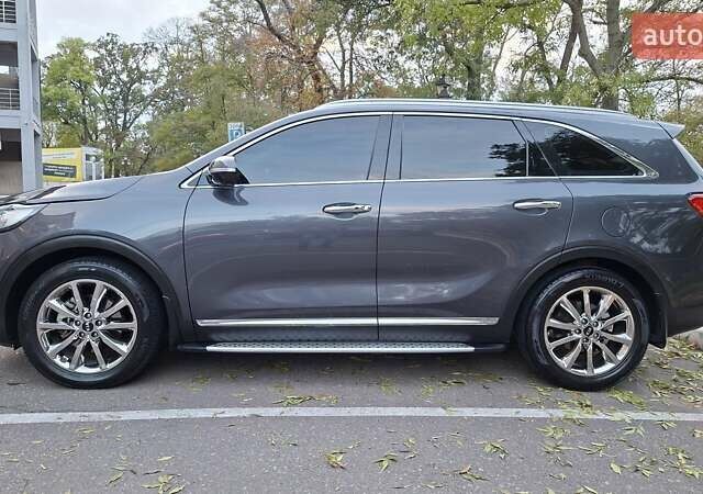 Киа Соренто 2015 в Одессе на Automoto.ua Серый Киа Соренто, объемом двигателя 2 л и пробегом 168 тыс. км за 21500 $, фото 3 на Automoto.ua