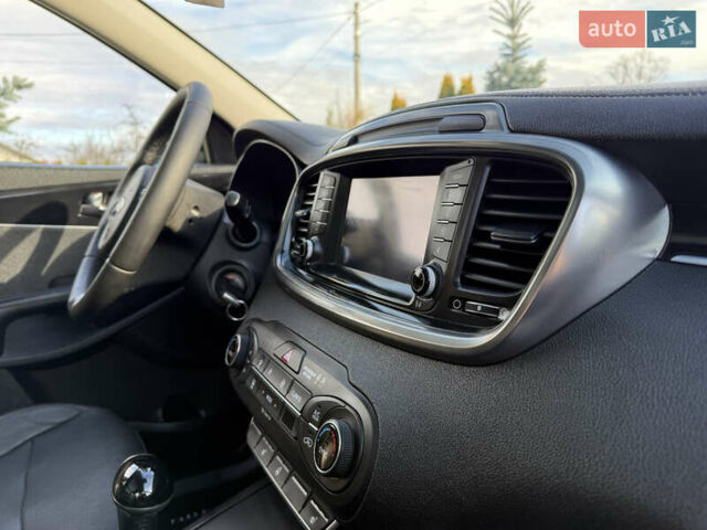 Серый Киа Соренто, объемом двигателя 2.2 л и пробегом 192 тыс. км за 18200 $, фото 42 на Automoto.ua