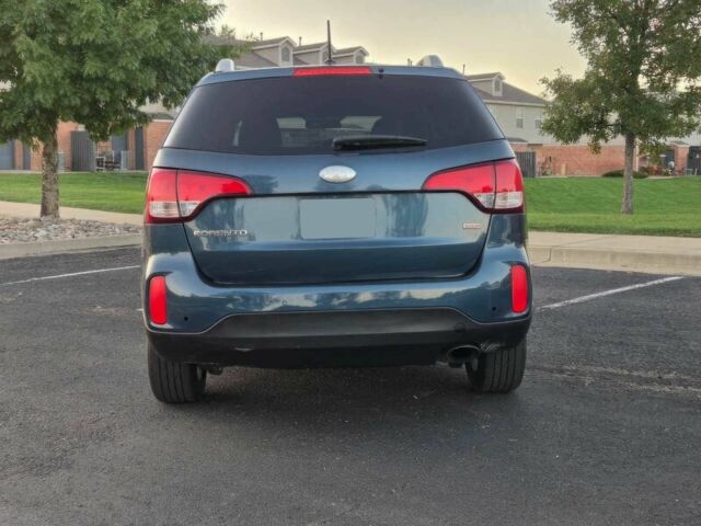 Серый Киа Соренто, объемом двигателя 3.3 л и пробегом 80 тыс. км за 7300 $, фото 5 на Automoto.ua