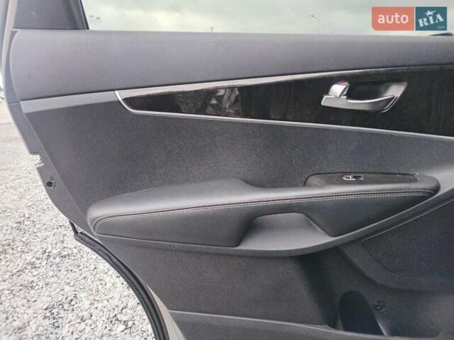 Серый Киа Соренто, объемом двигателя 3.3 л и пробегом 198 тыс. км за 16990 $, фото 19 на Automoto.ua