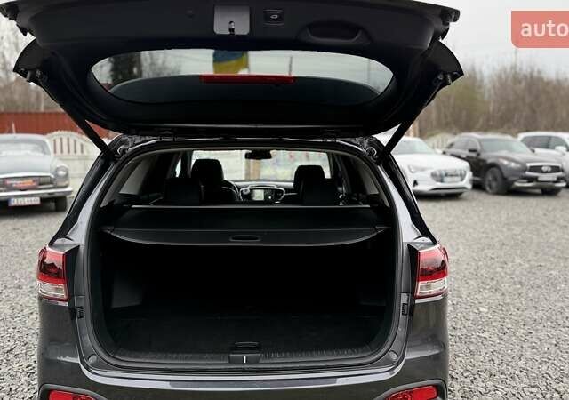 Киа Соренто 2015 в Хмельницком на Automoto.ua Серый Киа Соренто, объемом двигателя 2.2 л и пробегом 180 тыс. км за 22000 $, фото 9 на Automoto.ua