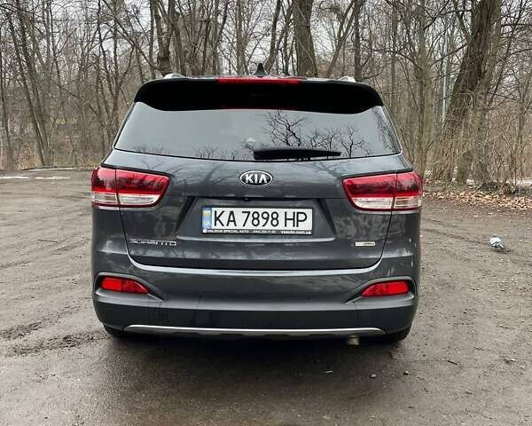 Серый Киа Соренто, объемом двигателя 2.2 л и пробегом 280 тыс. км за 19000 $, фото 6 на Automoto.ua