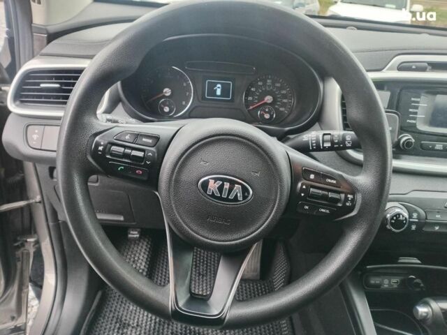Сірий Кіа Соренто, об'ємом двигуна 3.3 л та пробігом 198 тис. км за 16990 $, фото 13 на Automoto.ua