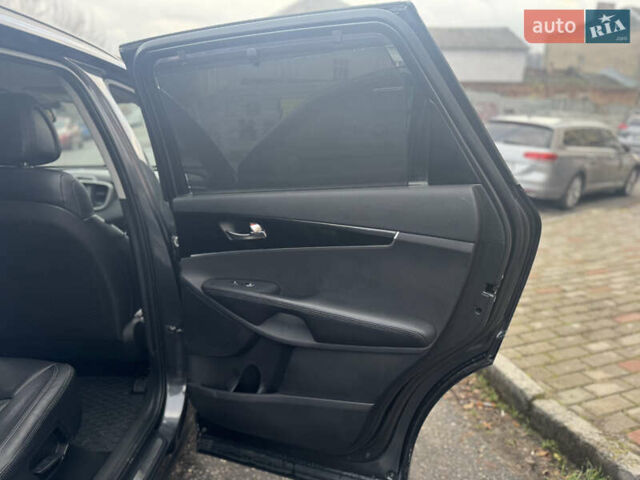 Сірий Кіа Соренто, об'ємом двигуна 2.2 л та пробігом 207 тис. км за 18800 $, фото 24 на Automoto.ua