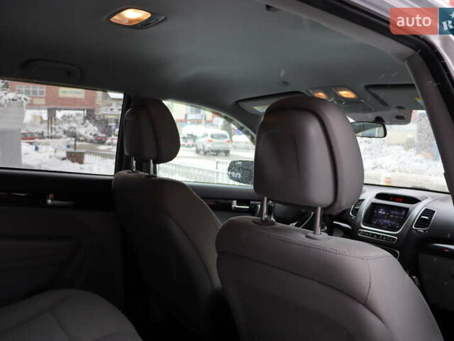 Серый Киа Соренто, объемом двигателя 2.4 л и пробегом 77 тыс. км за 12900 $, фото 41 на Automoto.ua