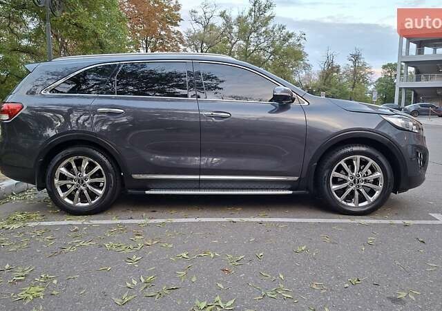 Киа Соренто 2015 в Одессе на Automoto.ua Серый Киа Соренто, объемом двигателя 2 л и пробегом 168 тыс. км за 21500 $, фото 4 на Automoto.ua