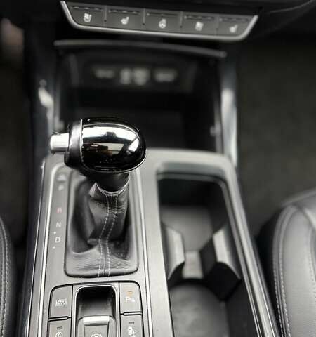 Киа Соренто 2015 в Хмельницком на Automoto.ua Серый Киа Соренто, объемом двигателя 2.2 л и пробегом 180 тыс. км за 22000 $, фото 12 на Automoto.ua