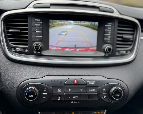 Сірий Кіа Соренто, об'ємом двигуна 2 л та пробігом 238 тис. км за 17550 $, фото 54 на Automoto.ua