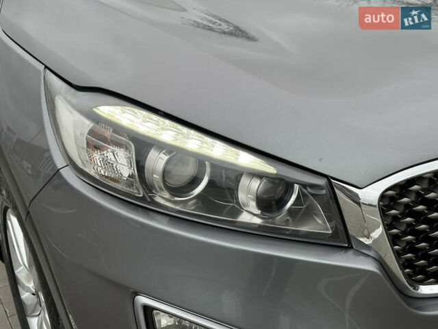 Сірий Кіа Соренто, об'ємом двигуна 2.2 л та пробігом 180 тис. км за 18500 $, фото 22 на Automoto.ua