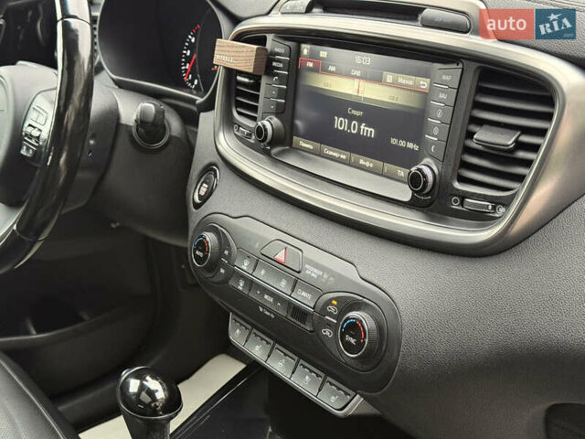 Серый Киа Соренто, объемом двигателя 2.2 л и пробегом 193 тыс. км за 22222 $, фото 47 на Automoto.ua