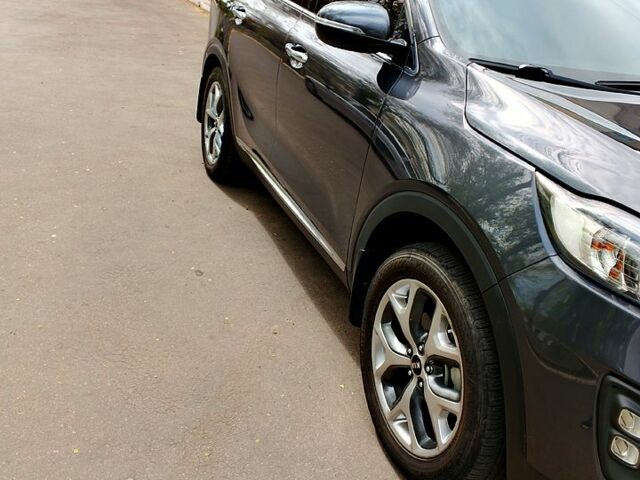 Серый Киа Соренто, объемом двигателя 2 л и пробегом 12 тыс. км за 20500 $, фото 2 на Automoto.ua