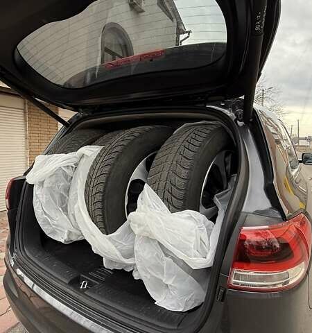 Киа Соренто 2015 в Хмельницком на Automoto.ua Серый Киа Соренто, объемом двигателя 2.2 л и пробегом 180 тыс. км за 22000 $, фото 20 на Automoto.ua