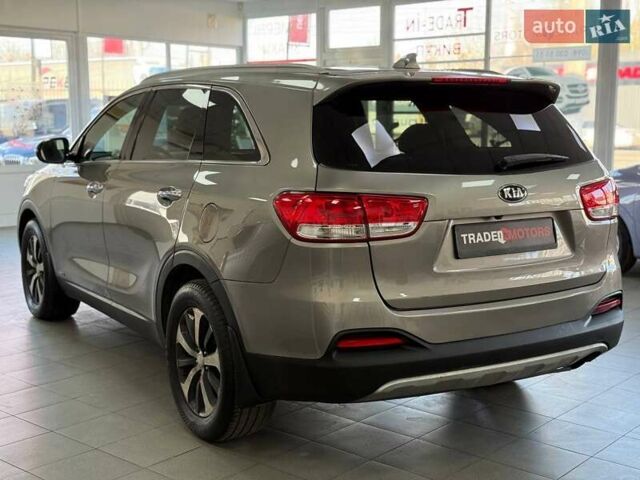 Серый Киа Соренто, объемом двигателя 2 л и пробегом 168 тыс. км за 14990 $, фото 7 на Automoto.ua