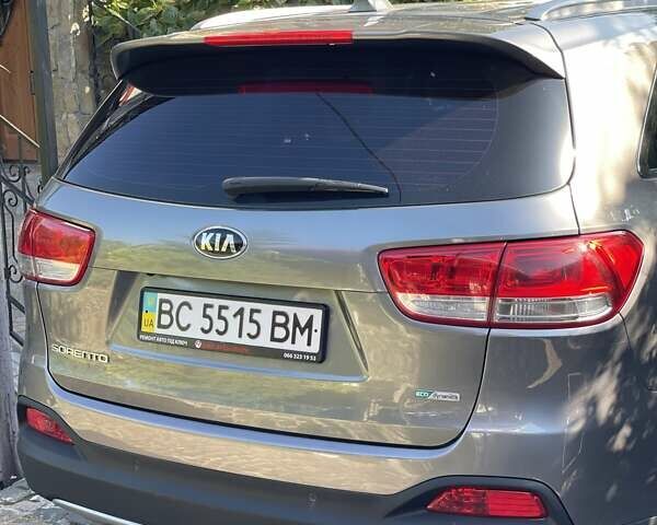 Киа Соренто 2015 в Львове на Automoto.ua Серый Киа Соренто, объемом двигателя 2.2 л и пробегом 131 тыс. км за 20500 $, фото 8 на Automoto.ua