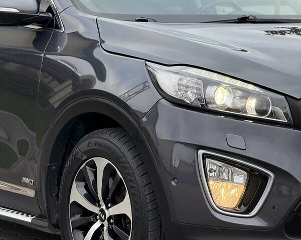 Киа Соренто 2015 в Луцке на Automoto.ua Серый Киа Соренто, объемом двигателя 2 л и пробегом 235 тыс. км за 17750 $, фото 5 на Automoto.ua