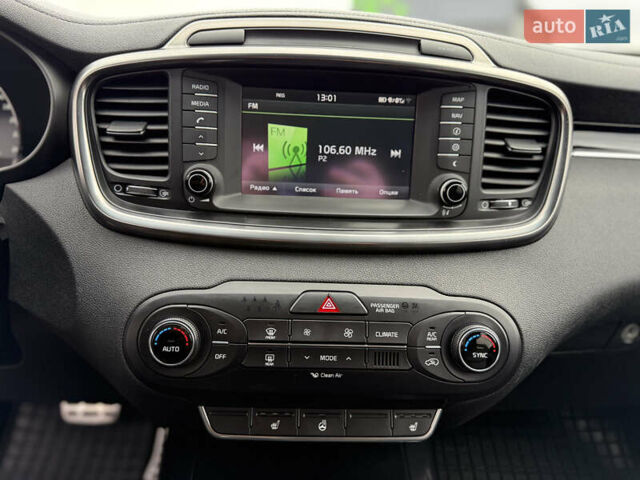 Киа Соренто 2015 в Луцке на Automoto.ua Серый Киа Соренто, объемом двигателя 2 л и пробегом 238 тыс. км за 17700 $, фото 53 на Automoto.ua