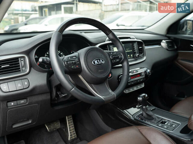 Серый Киа Соренто, объемом двигателя 2 л и пробегом 133 тыс. км за 20700 $, фото 31 на Automoto.ua