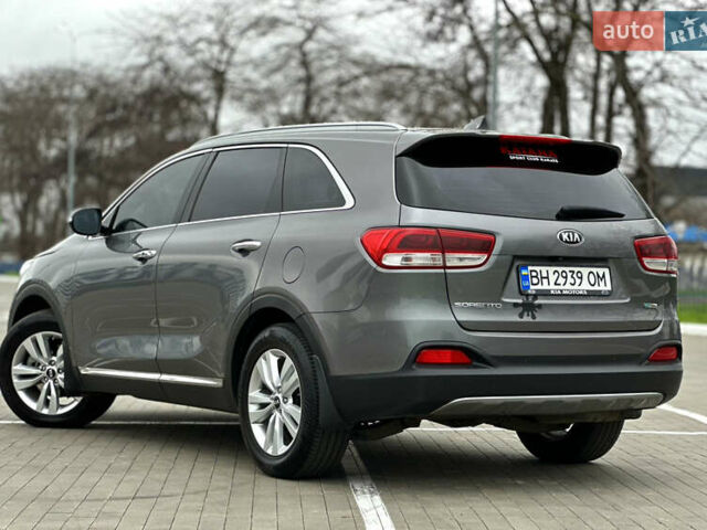 Сірий Кіа Соренто, об'ємом двигуна 2.2 л та пробігом 180 тис. км за 18500 $, фото 17 на Automoto.ua