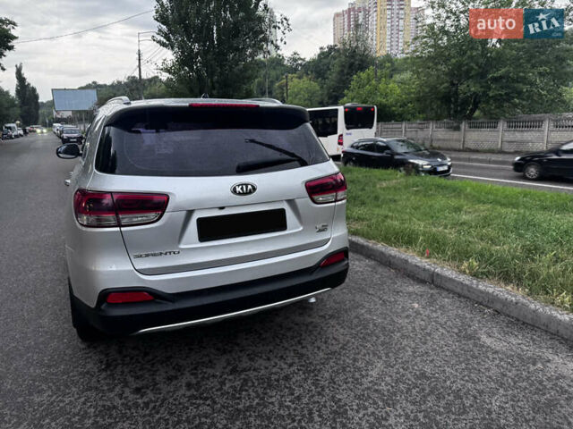 Киа Соренто 2015 в Киеве на Automoto.ua Серый Киа Соренто, объемом двигателя 0 л и пробегом 205 тыс. км за 17500 $, фото 2 на Automoto.ua