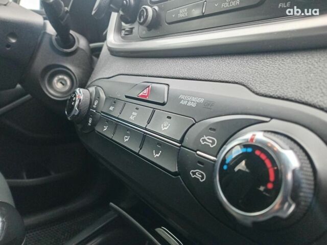 Сірий Кіа Соренто, об'ємом двигуна 3.3 л та пробігом 198 тис. км за 16990 $, фото 31 на Automoto.ua