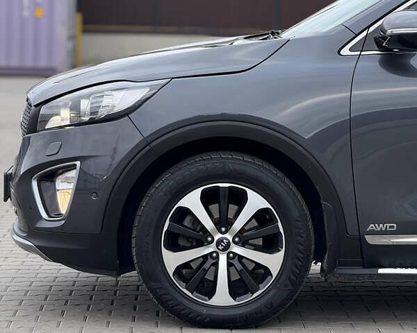 Киа Соренто 2015 в Луцке на Automoto.ua Серый Киа Соренто, объемом двигателя 2 л и пробегом 235 тыс. км за 17750 $, фото 6 на Automoto.ua