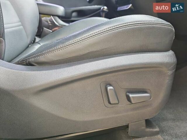 Серый Киа Соренто, объемом двигателя 2.2 л и пробегом 219 тыс. км за 19300 $, фото 70 на Automoto.ua