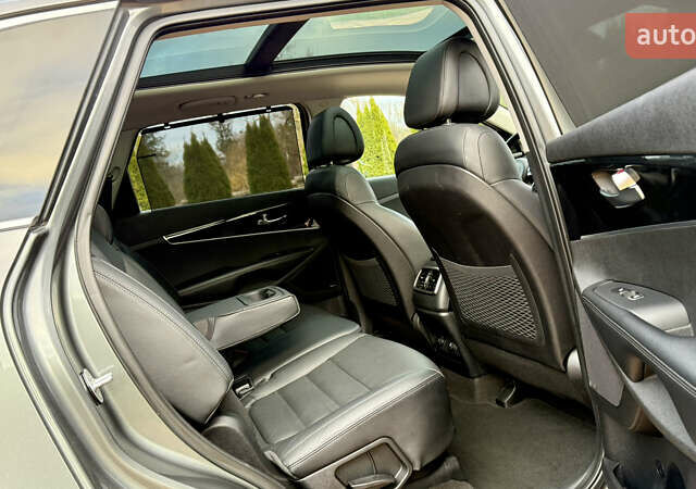 Серый Киа Соренто, объемом двигателя 2.2 л и пробегом 217 тыс. км за 20900 $, фото 50 на Automoto.ua