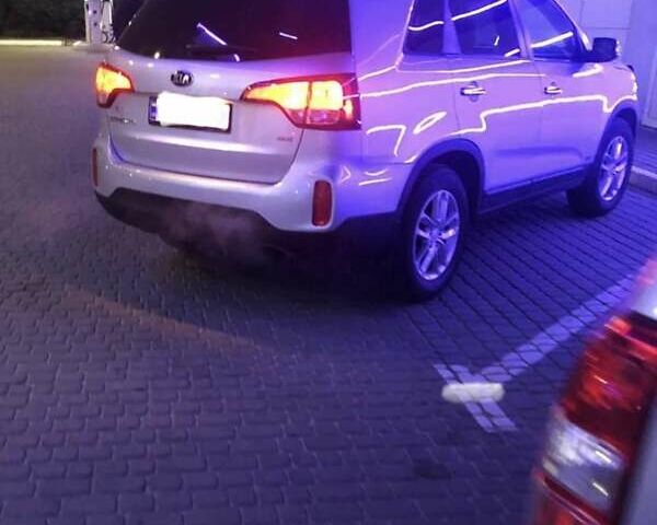 Сірий Кіа Соренто, об'ємом двигуна 2.4 л та пробігом 70 тис. км за 14500 $, фото 4 на Automoto.ua