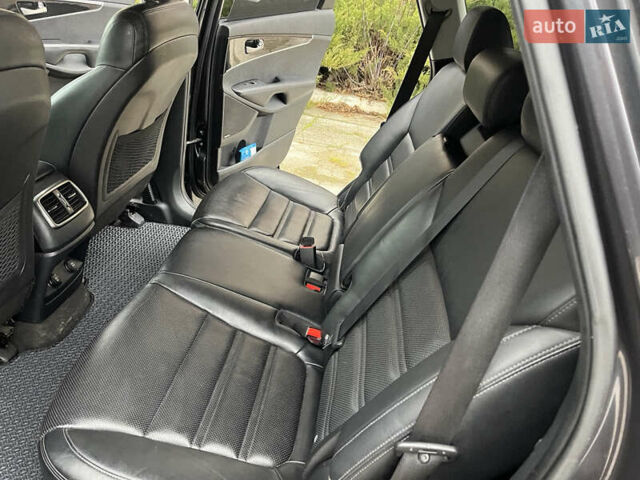 Сірий Кіа Соренто, об'ємом двигуна 2.2 л та пробігом 220 тис. км за 19700 $, фото 15 на Automoto.ua