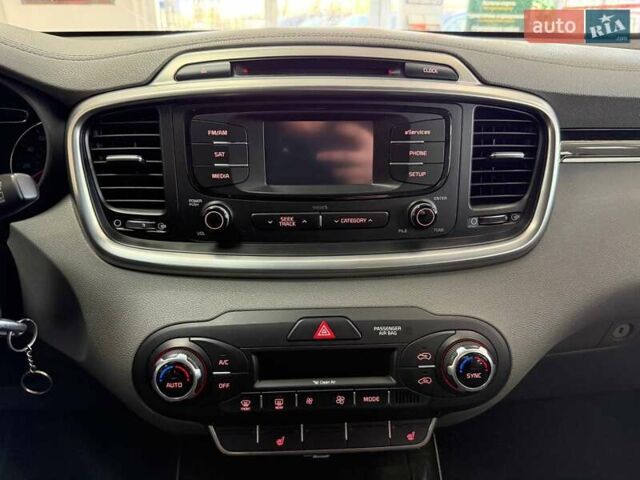 Серый Киа Соренто, объемом двигателя 2 л и пробегом 168 тыс. км за 14990 $, фото 24 на Automoto.ua