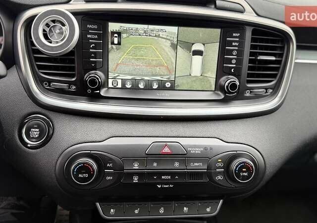 Киа Соренто 2015 в Хмельницком на Automoto.ua Серый Киа Соренто, объемом двигателя 2.2 л и пробегом 180 тыс. км за 22000 $, фото 11 на Automoto.ua