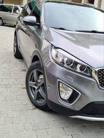 Сірий Кіа Соренто, об'ємом двигуна 2.2 л та пробігом 256 тис. км за 25300 $, фото 4 на Automoto.ua