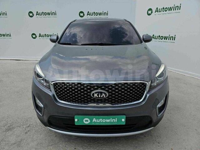 Киа Соренто 2015 в Киеве на Automoto.ua Серый Киа Соренто, объемом двигателя 2 л и пробегом 125 тыс. км за 8800 $, фото 7 на Automoto.ua