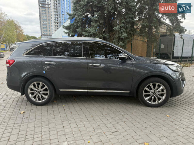 Киа Соренто 2015 в Одессе на Automoto.ua Серый Киа Соренто, объемом двигателя 2 л и пробегом 210 тыс. км за 19500 $, фото 3 на Automoto.ua