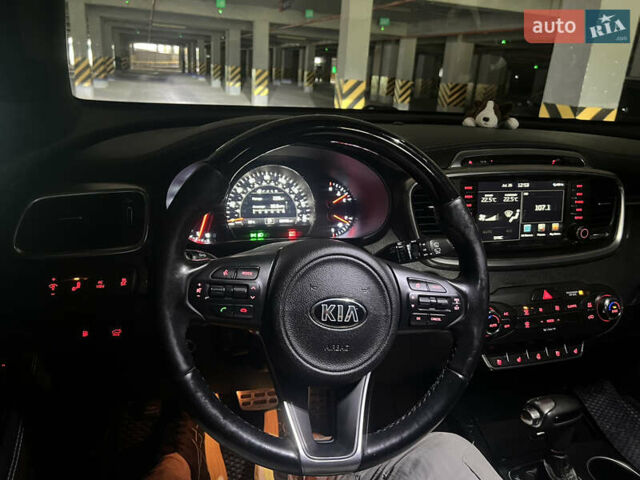 Киа Соренто 2015 в Хмельницком на Automoto.ua Серый Киа Соренто, объемом двигателя 3.34 л и пробегом 143 тыс. км за 19000 $, фото 5 на Automoto.ua