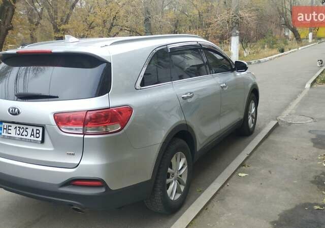 Сірий Кіа Соренто, об'ємом двигуна 2.4 л та пробігом 128 тис. км за 15600 $, фото 7 на Automoto.ua