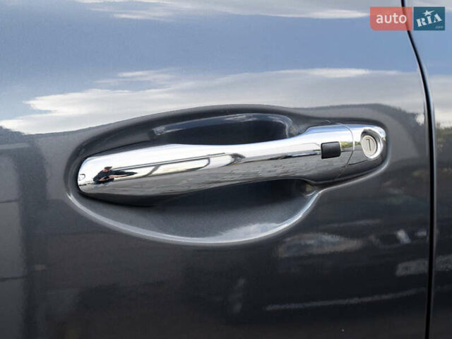 Серый Киа Соренто, объемом двигателя 2 л и пробегом 133 тыс. км за 20700 $, фото 9 на Automoto.ua