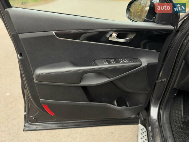 Сірий Кіа Соренто, об'ємом двигуна 2 л та пробігом 238 тис. км за 17550 $, фото 30 на Automoto.ua