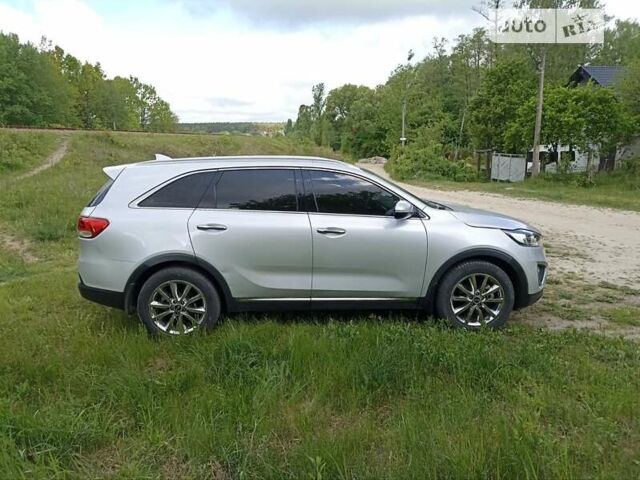 Серый Киа Соренто, объемом двигателя 2 л и пробегом 239 тыс. км за 17400 $, фото 6 на Automoto.ua