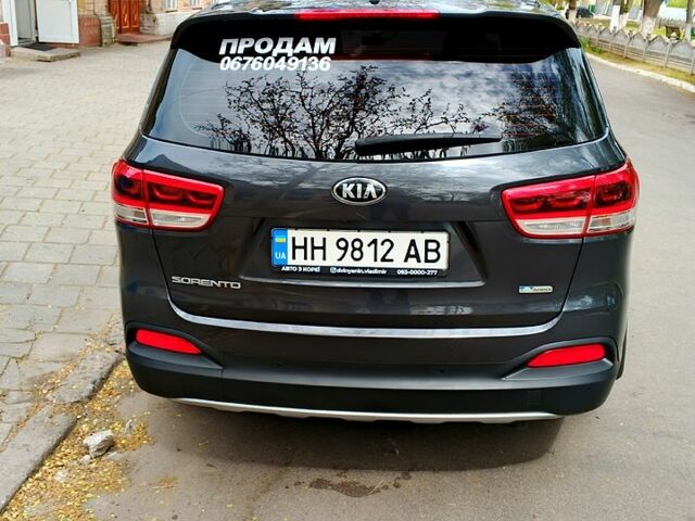 Серый Киа Соренто, объемом двигателя 2 л и пробегом 12 тыс. км за 20500 $, фото 3 на Automoto.ua