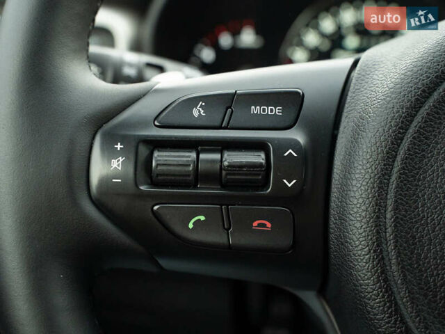 Серый Киа Соренто, объемом двигателя 2 л и пробегом 133 тыс. км за 20700 $, фото 33 на Automoto.ua