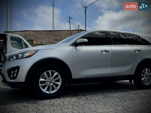 Серый Киа Соренто, объемом двигателя 2.36 л и пробегом 208 тыс. км за 14500 $, фото 7 на Automoto.ua