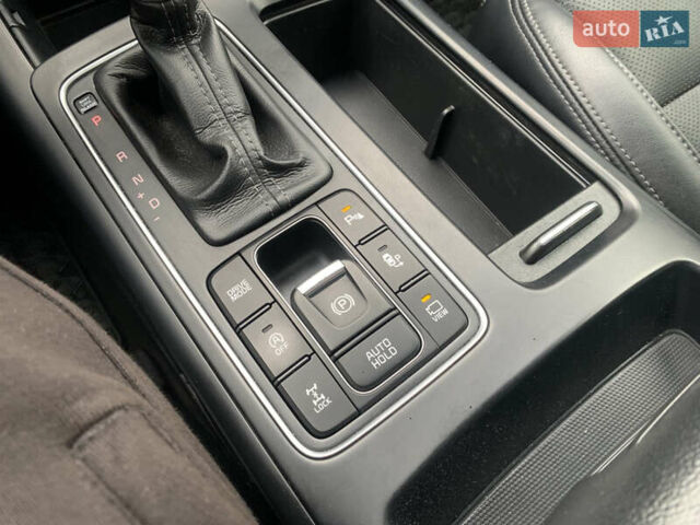 Серый Киа Соренто, объемом двигателя 2.2 л и пробегом 179 тыс. км за 21700 $, фото 35 на Automoto.ua