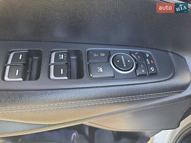 Серый Киа Соренто, объемом двигателя 2 л и пробегом 139 тыс. км за 21500 $, фото 28 на Automoto.ua