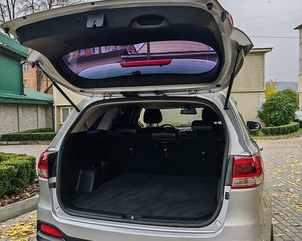 Серый Киа Соренто, объемом двигателя 2.2 л и пробегом 219 тыс. км за 19300 $, фото 47 на Automoto.ua