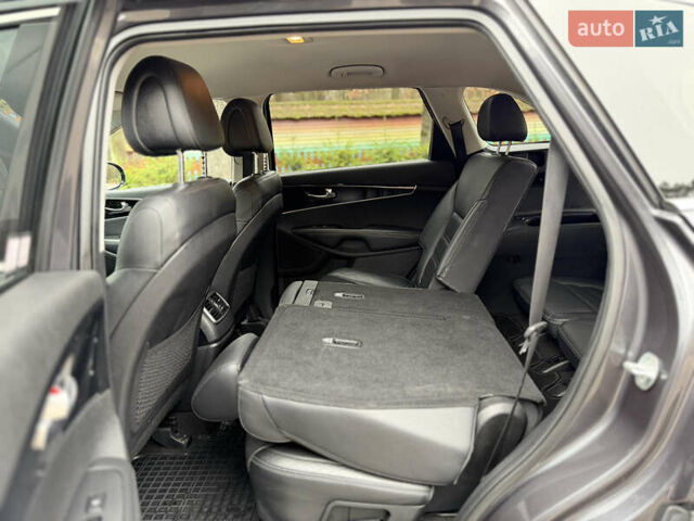 Сірий Кіа Соренто, об'ємом двигуна 2 л та пробігом 238 тис. км за 17550 $, фото 69 на Automoto.ua