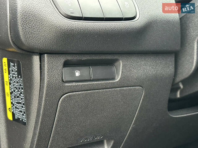 Сірий Кіа Соренто, об'ємом двигуна 2.2 л та пробігом 180 тис. км за 18500 $, фото 65 на Automoto.ua