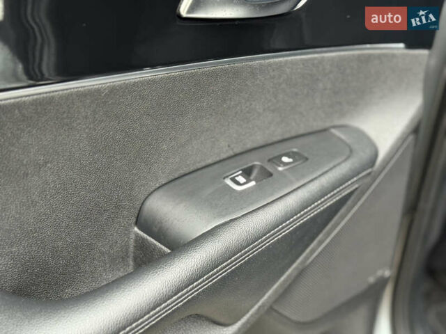 Серый Киа Соренто, объемом двигателя 2.2 л и пробегом 193 тыс. км за 22222 $, фото 38 на Automoto.ua