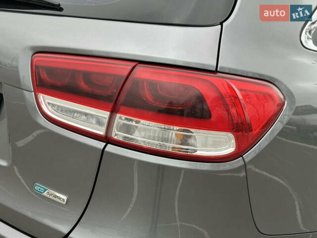 Сірий Кіа Соренто, об'ємом двигуна 2.2 л та пробігом 180 тис. км за 18500 $, фото 28 на Automoto.ua