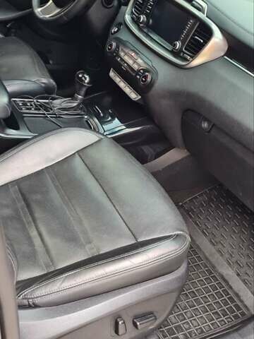 Сірий Кіа Соренто, об'ємом двигуна 2.2 л та пробігом 256 тис. км за 25300 $, фото 28 на Automoto.ua